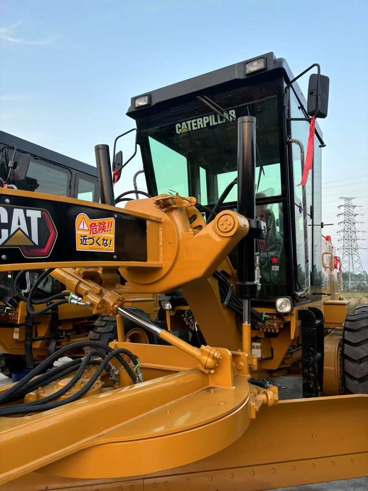 CATERPILLAR 140K - Bulldozer: picture 2 CATERPILLAR 140K - Bulldozer: picture 2
