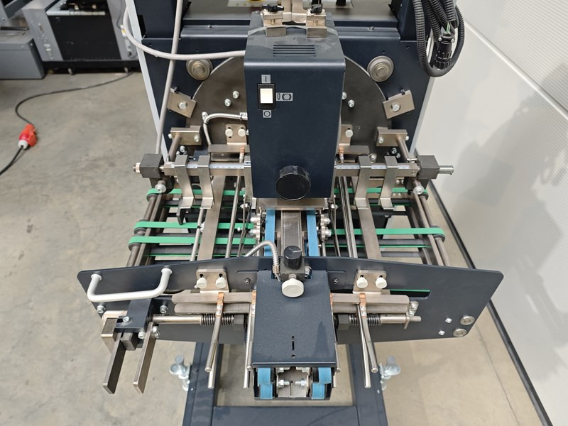 Horizon MKU-38 - Folding machine: picture 3 Horizon MKU-38 - Folding machine: picture 3