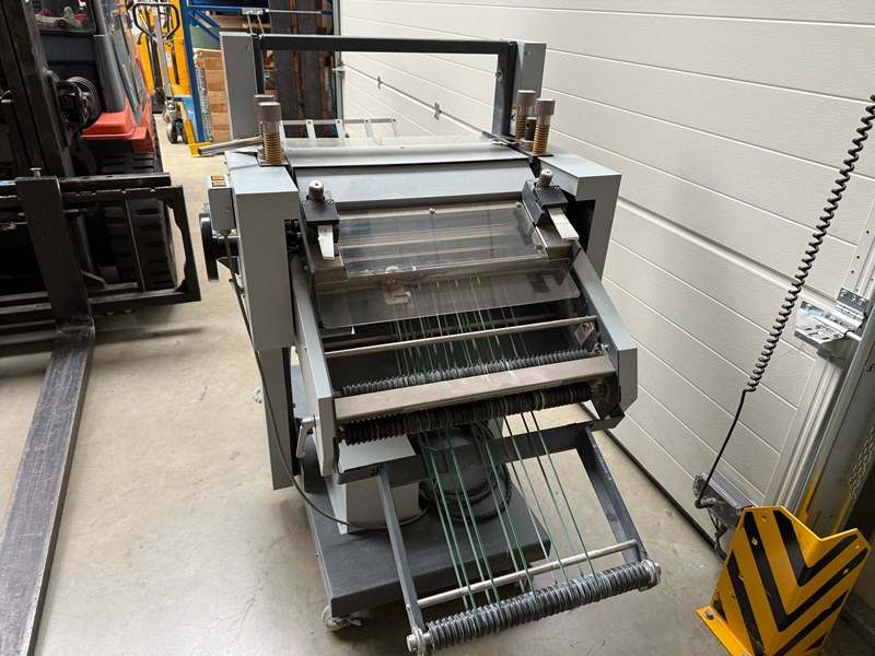 Horizon PST-40 - Folding machine: picture 5 Horizon PST-40 - Folding machine: picture 5