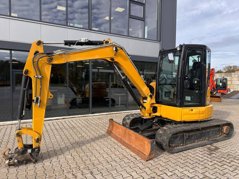 Cat 305 E2 - only 905 hours! - Mini excavator: picture 1 Cat 305 E2 - only 905 hours! - Mini excavator: picture 1