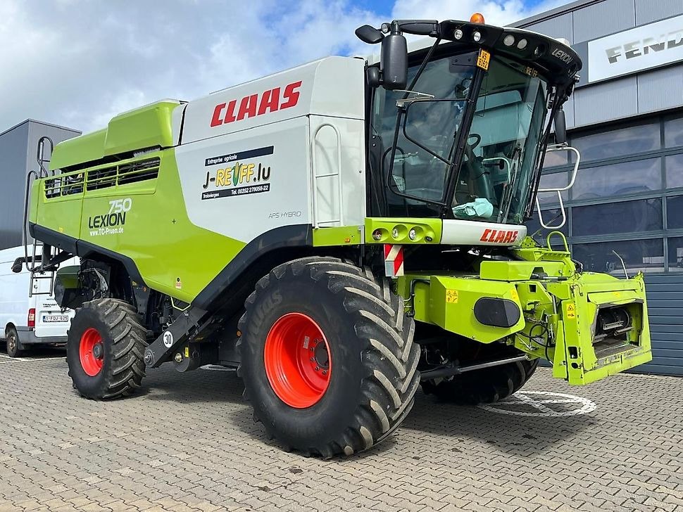 J.Reiff Sarl
Herr Stefan Neukirch - 77 Z.I in den - Combine harvester: picture 4 J.Reiff Sarl
Herr Stefan Neukirch - 77 Z.I in den - Combine harvester: picture 4