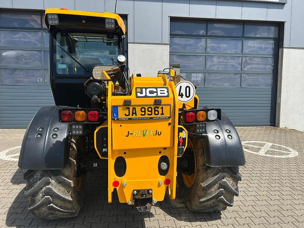 J.Reiff Sarl
Herr Stefan Neukirch - 77 Z.I in den - Telescopic handler: picture 5 J.Reiff Sarl
Herr Stefan Neukirch - 77 Z.I in den - Telescopic handler: picture 5