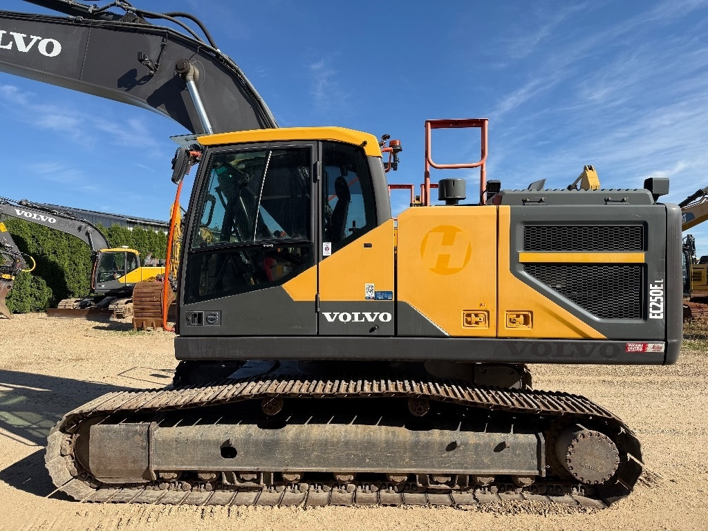 Volvo EC 250 EL - Crawler excavator: picture 3 Volvo EC 250 EL - Crawler excavator: picture 3