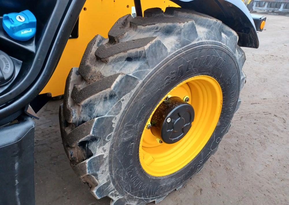 Telescopic handler JCB 540-180: picture 7
