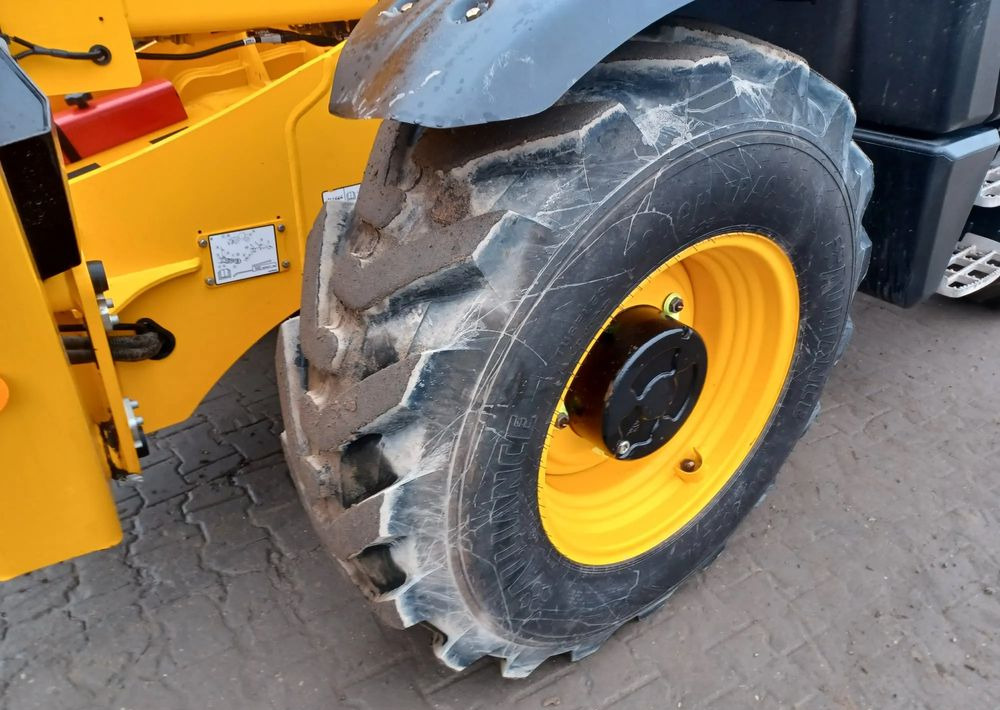 Telescopic handler JCB 540-180: picture 8