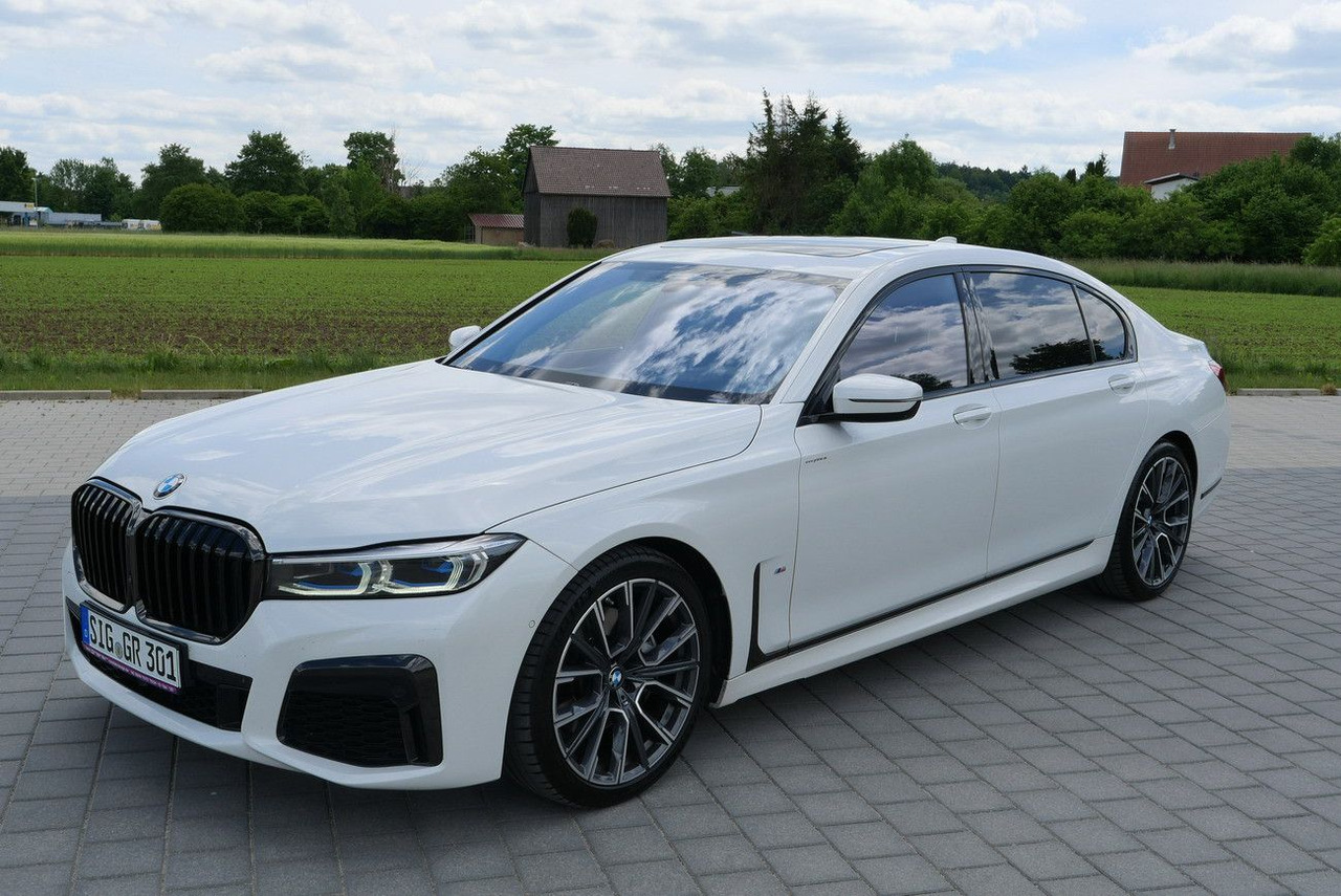 BMW 730Ld XDRIVE /VOLL/REAR ENTERT. /LANGSTRECKE 48V - Sedan: picture 2 BMW 730Ld XDRIVE /VOLL/REAR ENTERT. /LANGSTRECKE 48V - Sedan: picture 2