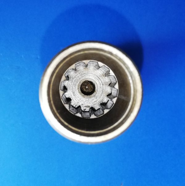 010370A Wałek silnika obrotu Komatsu PC10-7 - Swing motor for Construction machinery: picture 4 010370A Wałek silnika obrotu Komatsu PC10-7 - Swing motor for Construction machinery: picture 4