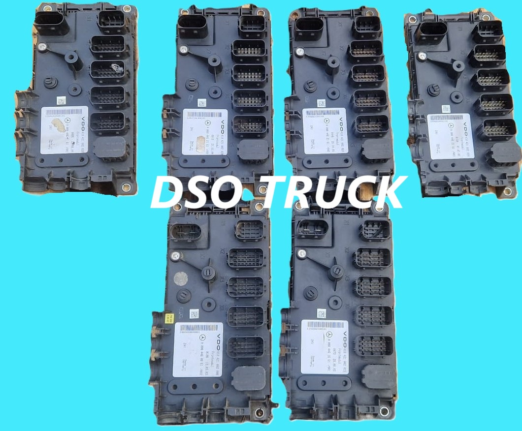 A0004460961 002 VDO 410421002008 Sterownik swiatel Mercedes Modul przedni Mercedes - Lights/ Lighting: picture 3 A0004460961 002 VDO 410421002008 Sterownik swiatel Mercedes Modul przedni Mercedes - Lights/ Lighting: picture 3