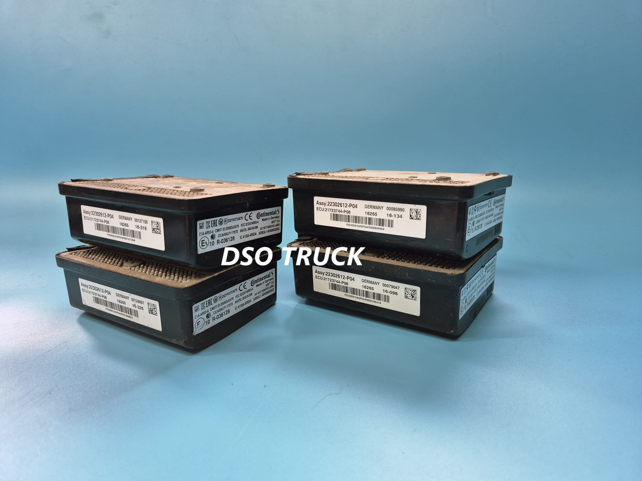 RADAR CZUJNIK SENSOR 22302612 RENAULT GAMA T RANGE VOLVO FH - Spare parts: picture 4 RADAR CZUJNIK SENSOR 22302612 RENAULT GAMA T RANGE VOLVO FH - Spare parts: picture 4