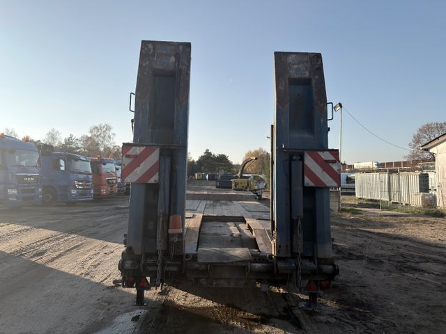 Langendorf TUE 24-100-3 - Low loader trailer: picture 2 Langendorf TUE 24-100-3 - Low loader trailer: picture 2