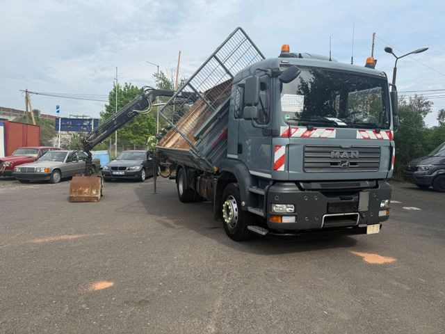 MAN TGA 18.310 4x2BB - Tipper, Crane truck: picture 1 MAN TGA 18.310 4x2BB - Tipper, Crane truck: picture 1