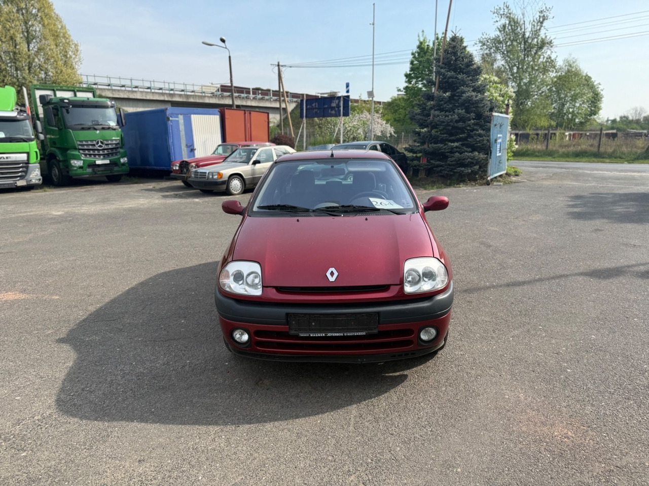 Renault Clio Basis 1.2 HU - Sedan: picture 1 Renault Clio Basis 1.2 HU - Sedan: picture 1