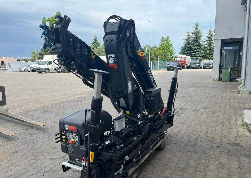 Inny 082 B-3 HiDuo - Loader crane: picture 4 Inny 082 B-3 HiDuo - Loader crane: picture 4