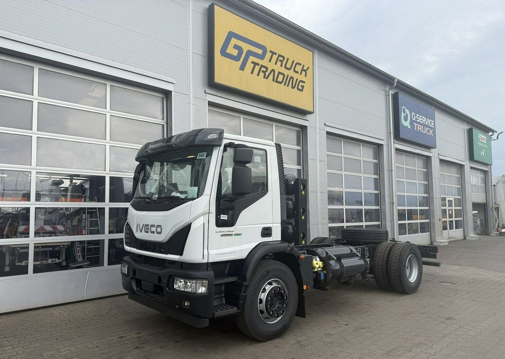 Iveco EuroCargo CNG - Cab chassis truck: picture 1 Iveco EuroCargo CNG - Cab chassis truck: picture 1