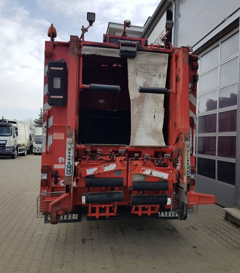 Mercedes-Benz Actros 2532 - Garbage truck: picture 4 Mercedes-Benz Actros 2532 - Garbage truck: picture 4