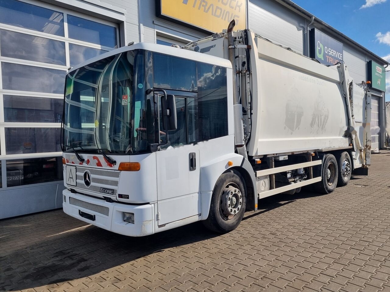 Mercedes-Benz Econic - Garbage truck: picture 1 Mercedes-Benz Econic - Garbage truck: picture 1
