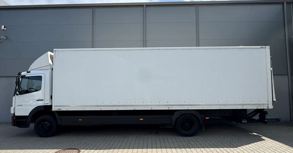 Mercedes-Benz atego - Refrigerator truck: picture 4 Mercedes-Benz atego - Refrigerator truck: picture 4