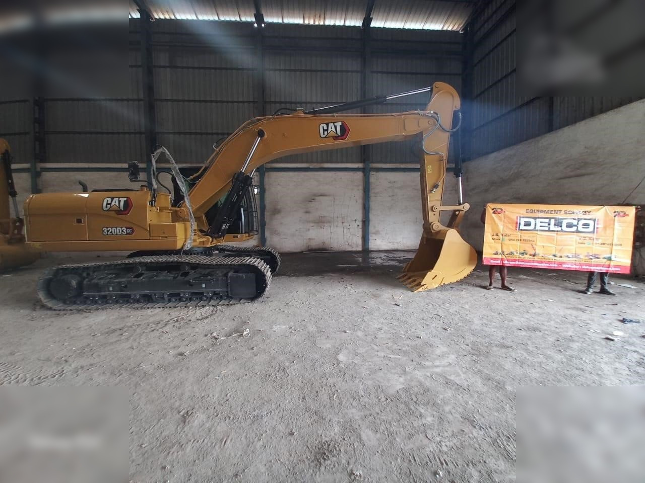 New Crawler excavator CATERPILLAR 320D3GC: picture 9