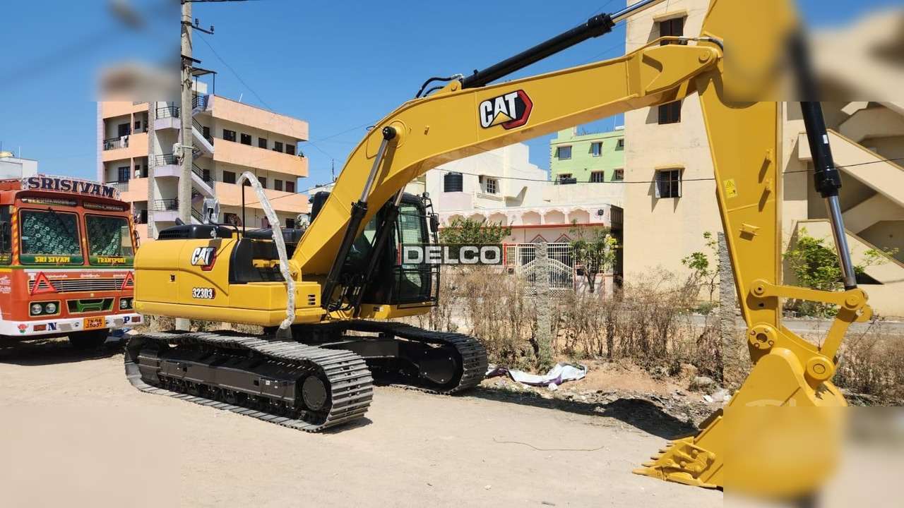New Crawler excavator CATERPILLAR 323D3: picture 9
