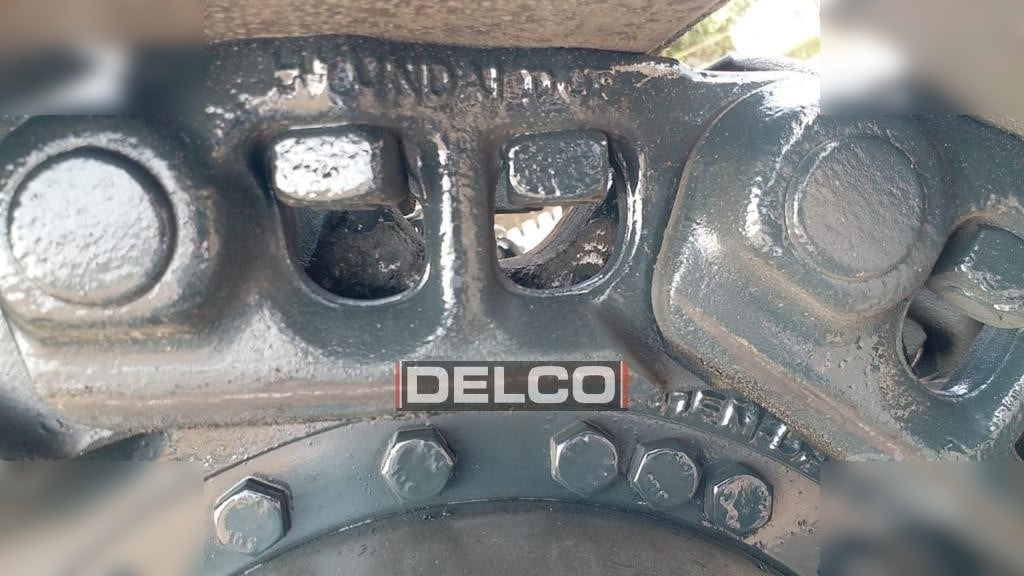 New Crawler excavator HYUNDAI ROBEX 210: picture 14