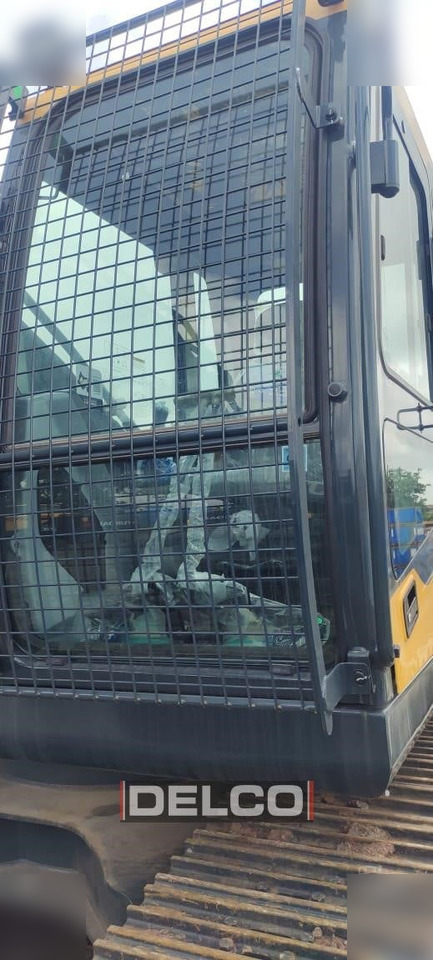 New Crawler excavator HYUNDAI ROBEX 210: picture 10