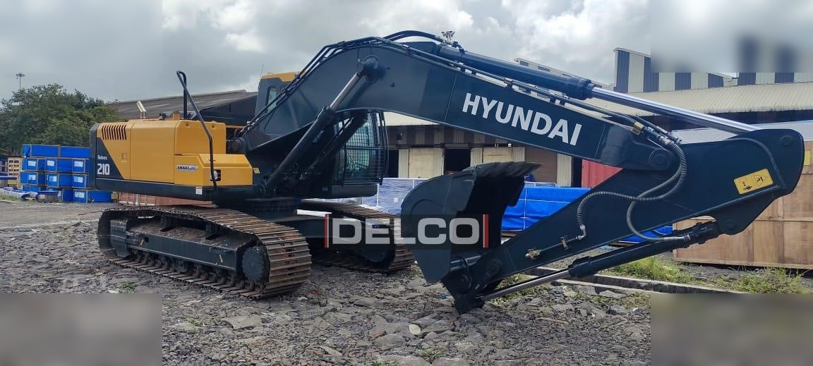 New Crawler excavator HYUNDAI ROBEX 210: picture 8