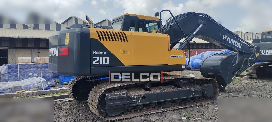 HYUNDAI ROBEX 210 LC-9 - Crawler excavator: picture 1 HYUNDAI ROBEX 210 LC-9 - Crawler excavator: picture 1