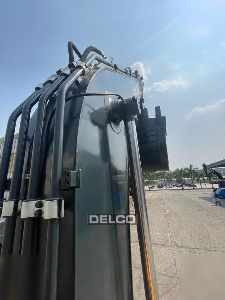 HYUNDAI ROBEX 215L SMART - Crawler excavator: picture 4 HYUNDAI ROBEX 215L SMART - Crawler excavator: picture 4