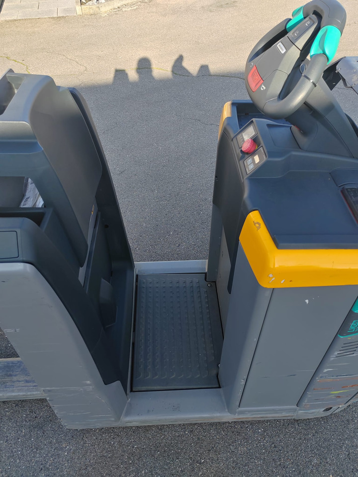 Jungheinrich ECE 225 Li-Ion/ 2.4m/ 2020yy/ 3057mh - Order picker: picture 4 Jungheinrich ECE 225 Li-Ion/ 2.4m/ 2020yy/ 3057mh - Order picker: picture 4