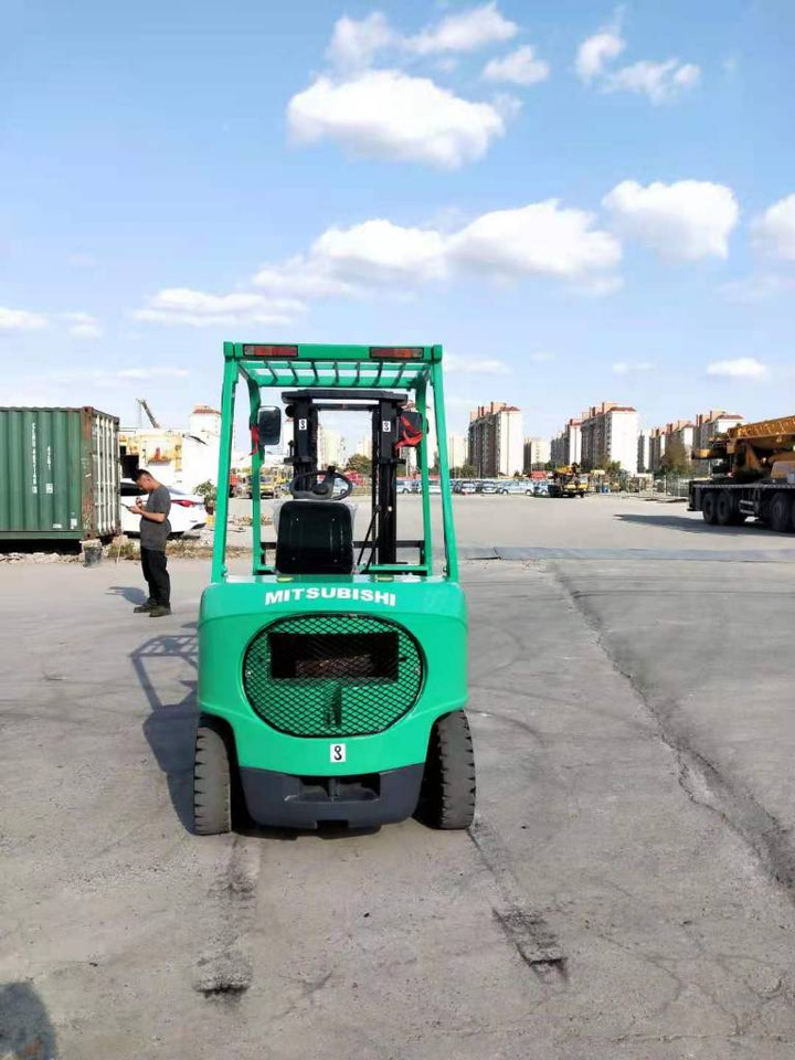 Mitsubishi FD30  - Diesel forklift: picture 1 Mitsubishi FD30  - Diesel forklift: picture 1
