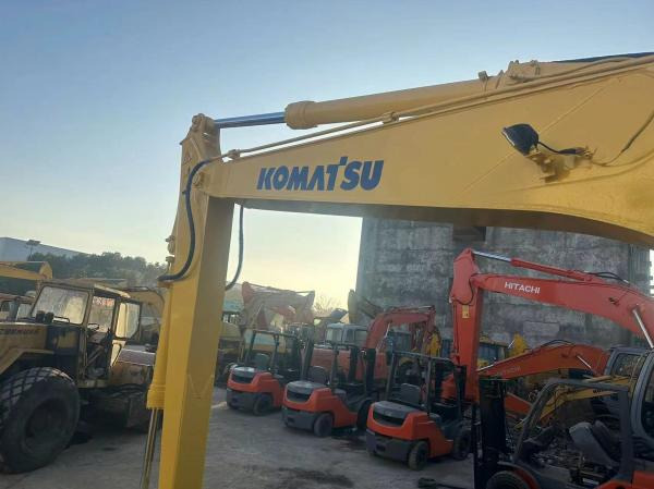 Komatsu pc130 - Crawler excavator: picture 2 Komatsu pc130 - Crawler excavator: picture 2