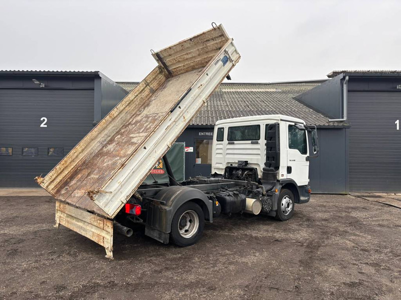 MAN TGL 8.180 low km! Meiller 3 seats 4x2 euro 5 - Tipper: picture 3 MAN TGL 8.180 low km! Meiller 3 seats 4x2 euro 5 - Tipper: picture 3