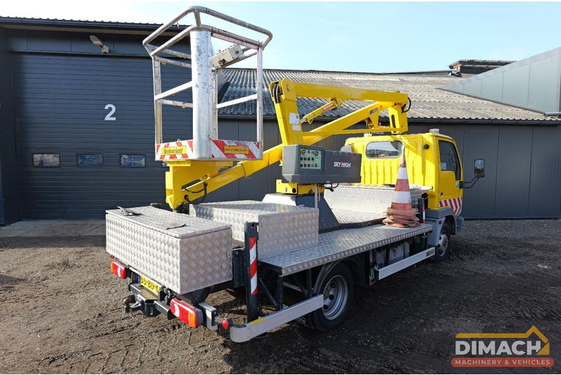 Nissan Cabstar E Sky high autohoogwerker 12meter elektrisch bedienbaar. manbak capaciteit 215kilo - Van: picture 2 Nissan Cabstar E Sky high autohoogwerker 12meter elektrisch bedienbaar. manbak capaciteit 215kilo - Van: picture 2