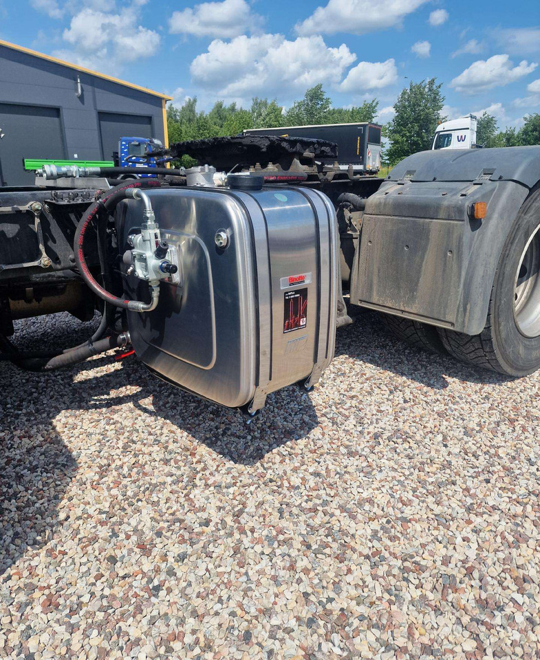 Mercedes-Benz HIDRAULIKA BINOTO - Spare parts for Truck: picture 1 Mercedes-Benz HIDRAULIKA BINOTO - Spare parts for Truck: picture 1