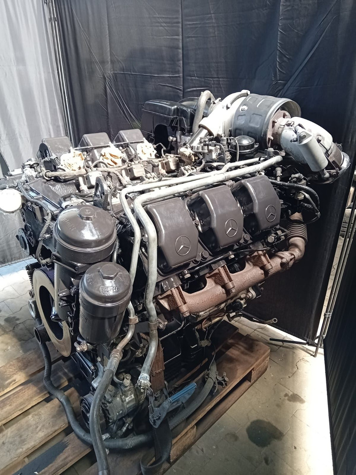 Silnik Mercedes om 501 mp4 euro5 stan idealny - Engine: picture 3 Silnik Mercedes om 501 mp4 euro5 stan idealny - Engine: picture 3