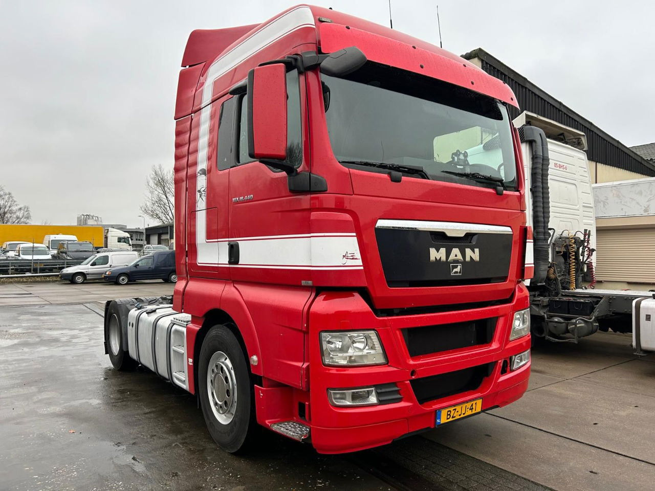 MAN TGX 18.440 Euro 5 / BJ. 2011 / 440PK - Tractor unit: picture 2 MAN TGX 18.440 Euro 5 / BJ. 2011 / 440PK - Tractor unit: picture 2
