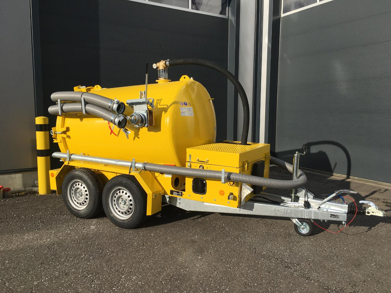 New Vacuum truck Vacuum system1500l / M-Vac 1500: picture 10