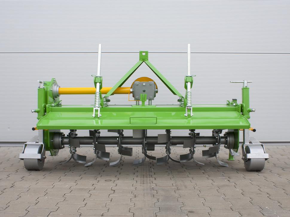 Bomet Bodenfräsen / Rotary tiller / Rotavator / Vangatrice / Rastrillo / Культиватор / Glebogryzarka 2 m - Rotavator: picture 5 Bomet Bodenfräsen / Rotary tiller / Rotavator / Vangatrice / Rastrillo / Культиватор / Glebogryzarka 2 m - Rotavator: picture 5