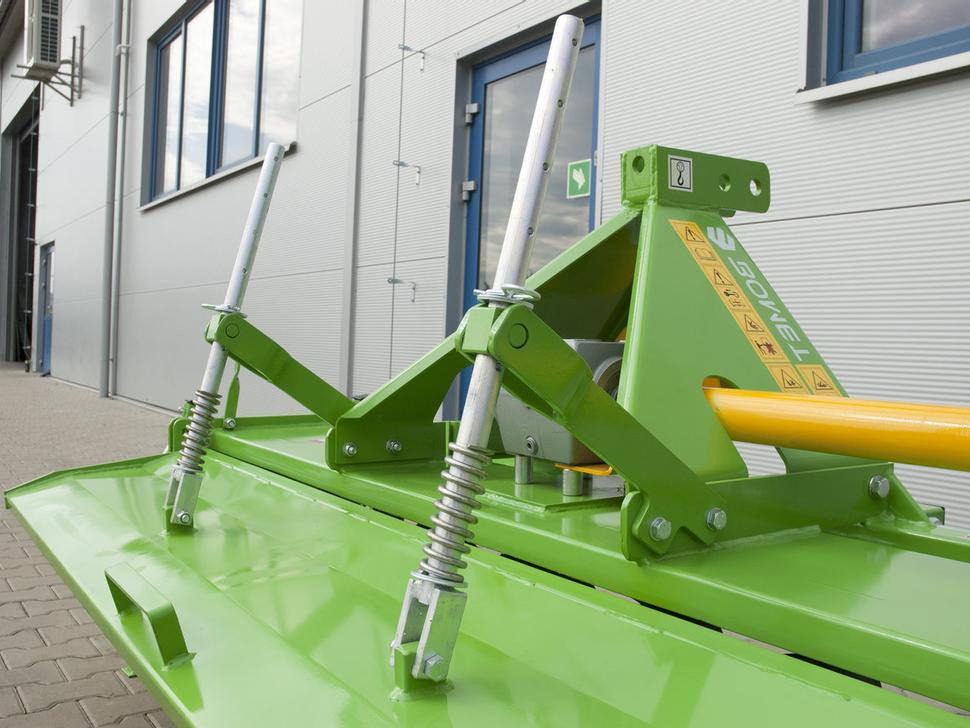 Bomet Bodenfräsen / Rotary tiller / Rotavator / Vangatrice / Rastrillo / Культиватор / Glebogryzarka 2 m - Rotavator: picture 3 Bomet Bodenfräsen / Rotary tiller / Rotavator / Vangatrice / Rastrillo / Культиватор / Glebogryzarka 2 m - Rotavator: picture 3