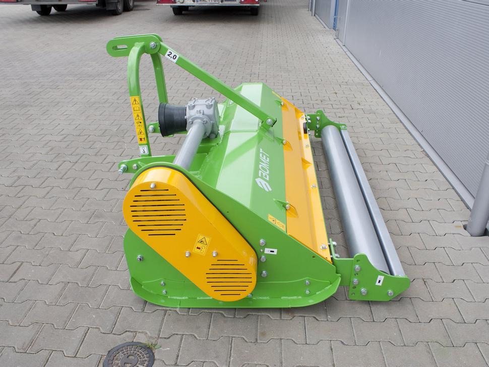 Bomet Schlegelmulcher / Flail mower / Faucheuse à fléaux / condizionatore a flagelli / Мульчер / Kosiarka bijakowa Indus 2 m - Flail mower: picture 4 Bomet Schlegelmulcher / Flail mower / Faucheuse à fléaux / condizionatore a flagelli / Мульчер / Kosiarka bijakowa Indus 2 m - Flail mower: picture 4