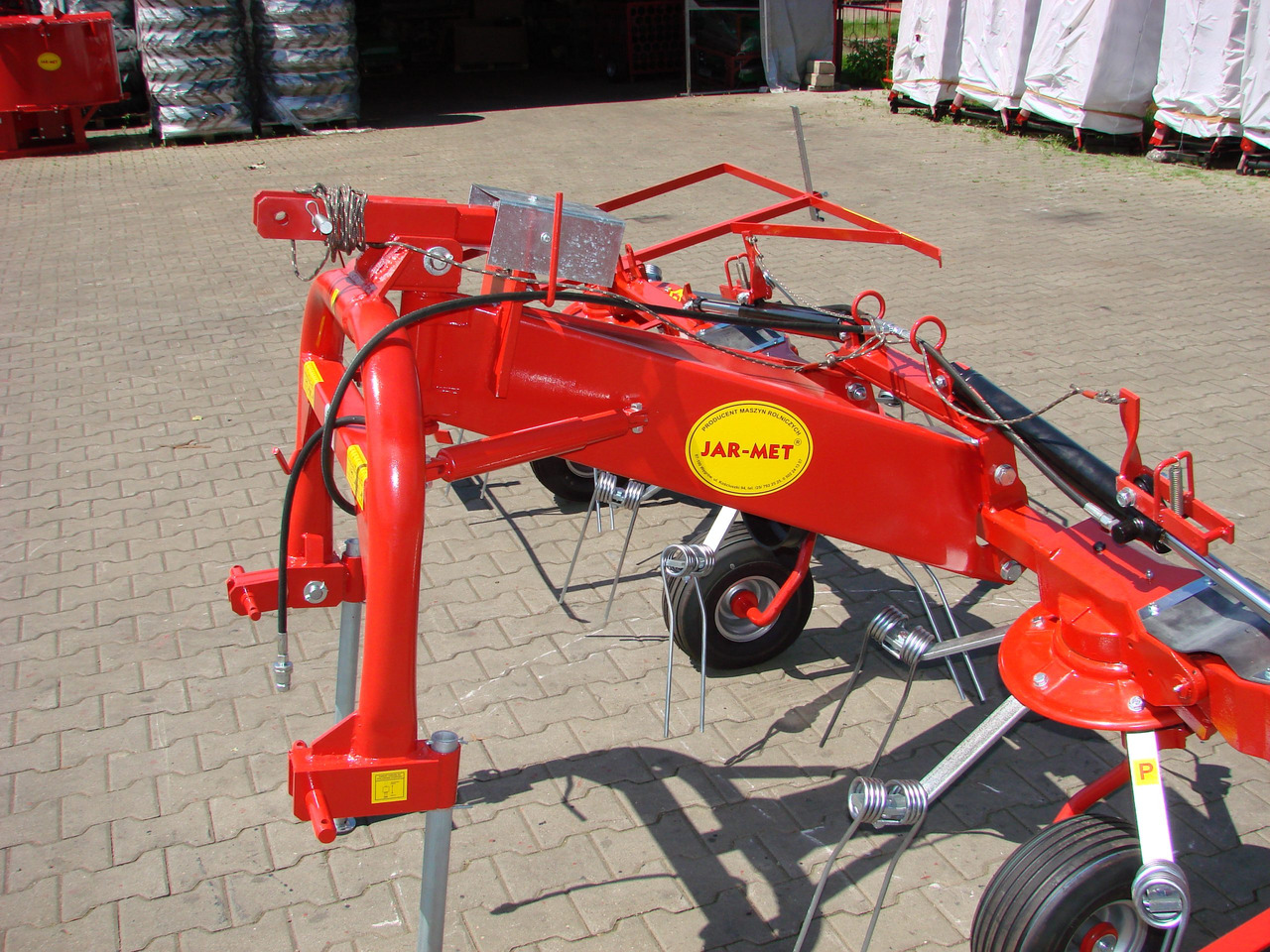 JAR-MET Schwader / Tedder / Faneuse / Przetrząsacz 5,2 m - Tedder/ Rake: picture 4 JAR-MET Schwader / Tedder / Faneuse / Przetrząsacz 5,2 m - Tedder/ Rake: picture 4