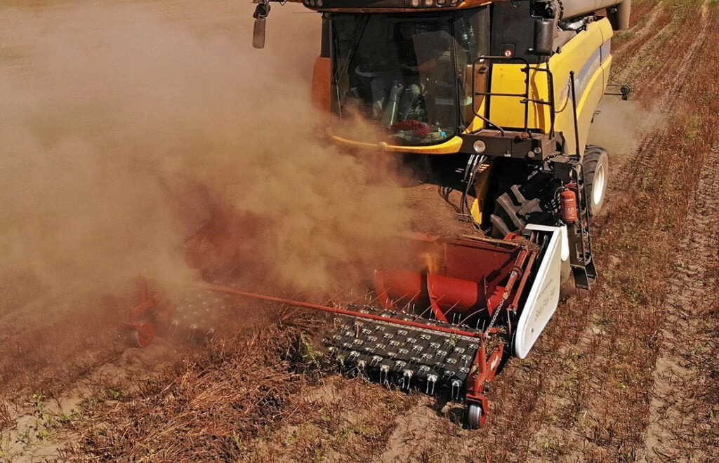 Lupus Schwadaufnehmer / Pickup header / Ramasseurs d'andains / Recogedor de hileras / Raccoglitore di andane / Подборщик валков / Podbieracz pokosów 3,4 m - Harvester attachment: picture 5 Lupus Schwadaufnehmer / Pickup header / Ramasseurs d'andains / Recogedor de hileras / Raccoglitore di andane / Подборщик валков / Podbieracz pokosów 3,4 m - Harvester attachment: picture 5