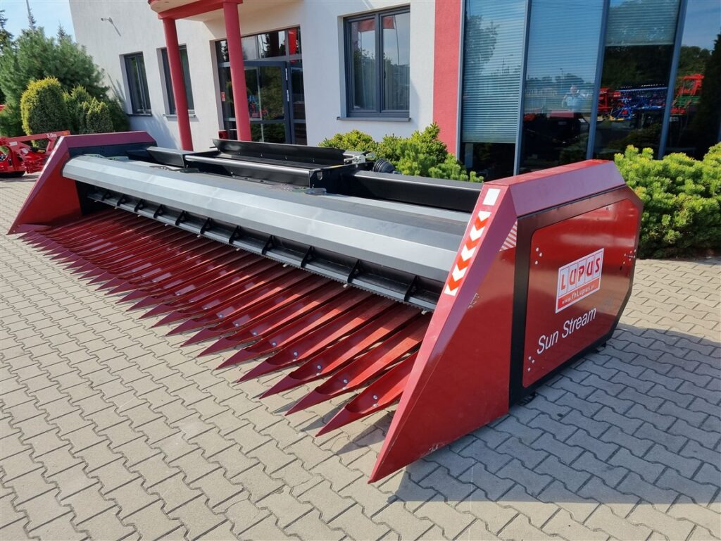 Lupus Sonnenblummenvorsatz / Sunflower harvester / Coupe à tournesol / Сosechadora / Macchina per la raccolta dei girasoli / Жатка для подсолнечника / Przystawka do słonecznika 6,5 m - Sunflower header: picture 1 Lupus Sonnenblummenvorsatz / Sunflower harvester / Coupe à tournesol / Сosechadora / Macchina per la raccolta dei girasoli / Жатка для подсолнечника / Przystawka do słonecznika 6,5 m - Sunflower header: picture 1