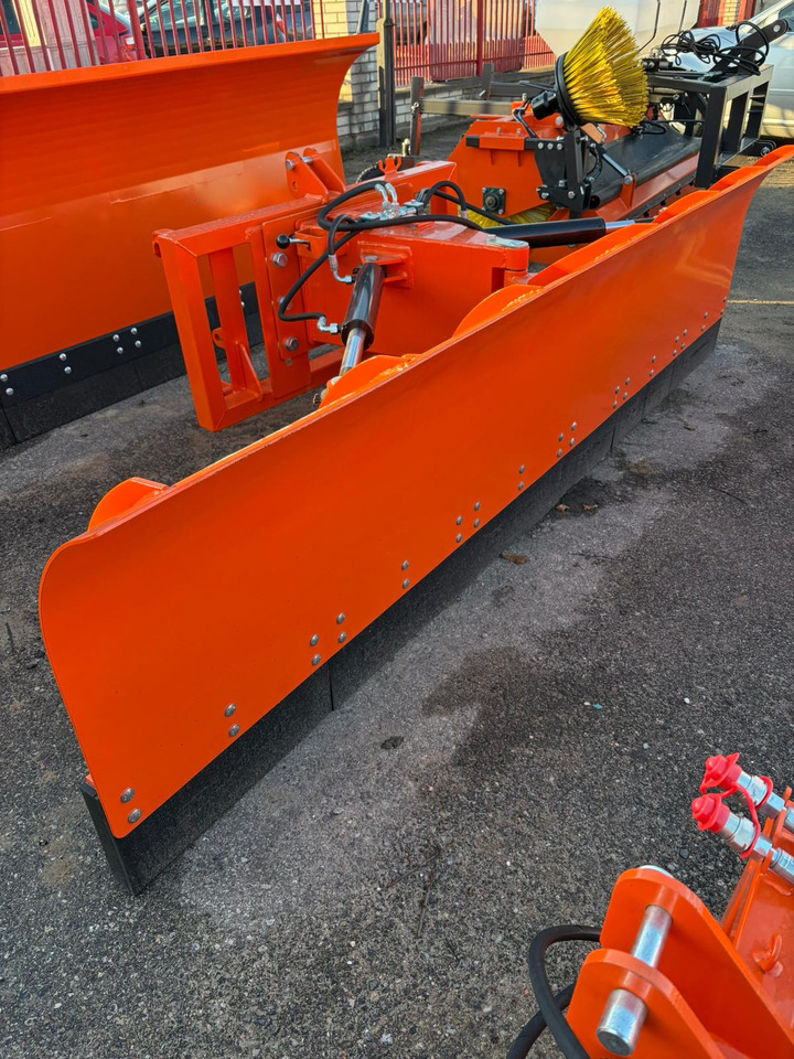 METAL-TECHNIK Schneeschild / Snow plow / Lame à neige / sgombraneve dritto / Cнегоочиститель / Pług odśnieżny prosty 3 m - Snow plough for Snow plough: picture 2 METAL-TECHNIK Schneeschild / Snow plow / Lame à neige / sgombraneve dritto / Cнегоочиститель / Pług odśnieżny prosty 3 m - Snow plough for Snow plough: picture 2