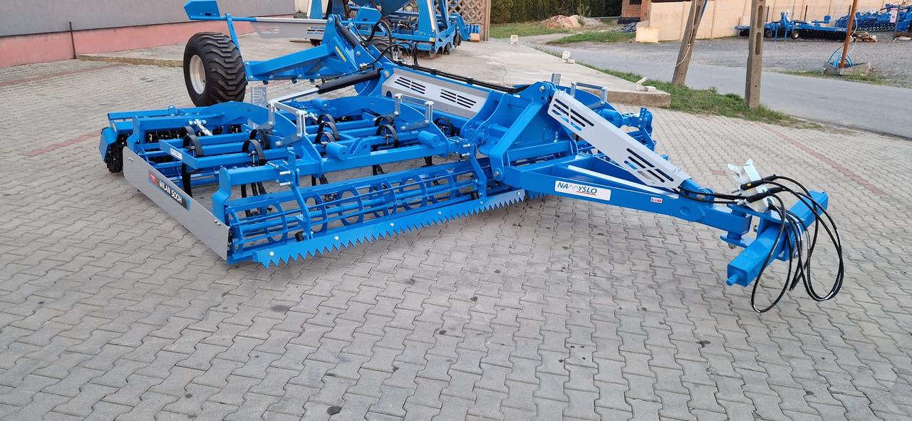 New Cultivator Namyslo Saatbettbereitung / Seedbed preparation / Combiné de préparation / Sembradora / Посевной агрегат / Agregat uprawowy 5 m: picture 23