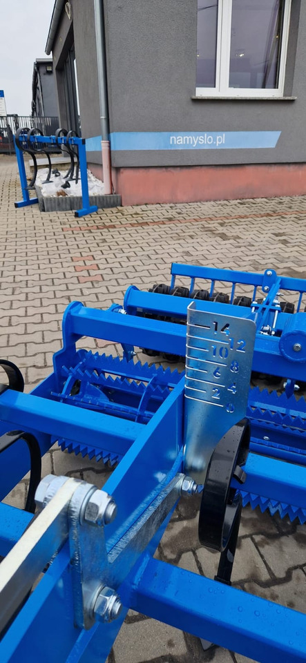 New Cultivator Namyslo Saatbettbereitung / Seedbed preparation / Combiné de préparation / Sembradora / Посевной агрегат / Agregat uprawowy 5 m: picture 16