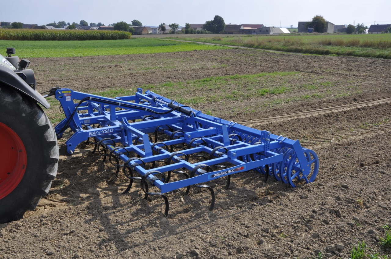 Namyslo Saatbettbereitung / Seedbed preparation / Combiné de préparation / Unidad de cultivo ecológico de poca profundidad / Unità di coltivazione biologica a bassa profondità / Agregat do płytkiej uprawy 5 - Cultivator: picture 1 Namyslo Saatbettbereitung / Seedbed preparation / Combiné de préparation / Unidad de cultivo ecológico de poca profundidad / Unità di coltivazione biologica a bassa profondità / Agregat do płytkiej uprawy 5 - Cultivator: picture 1