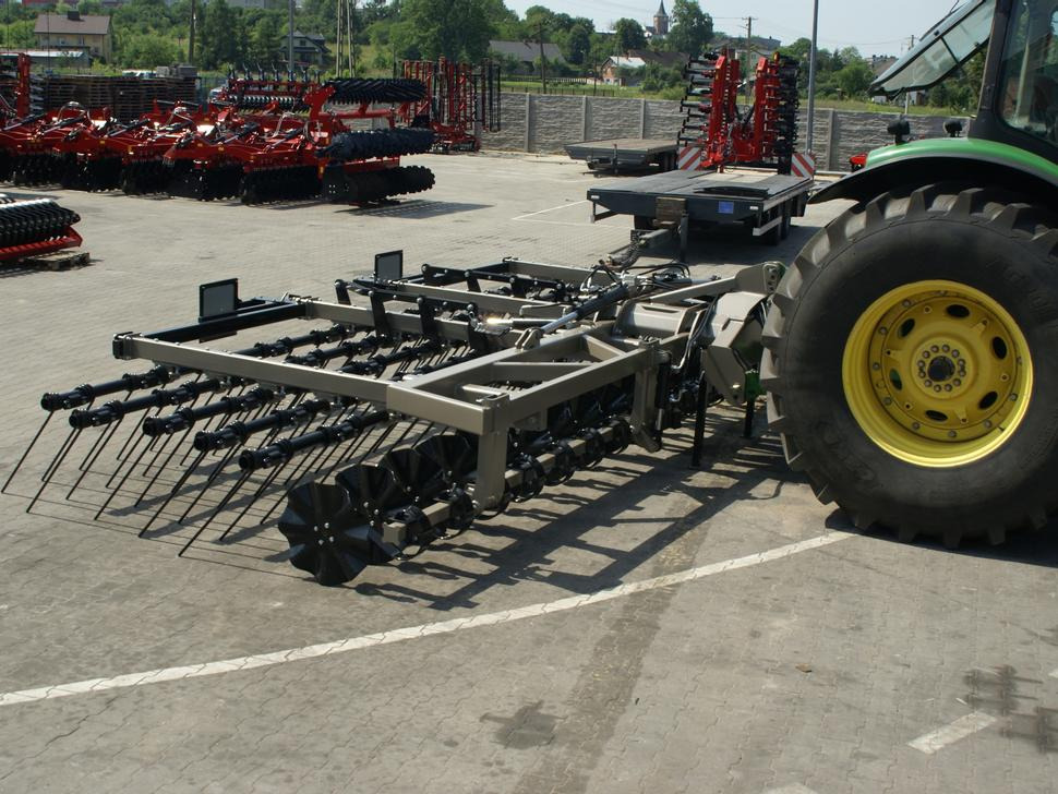 ROLEX Mulchegge / Mulch harrow / Herse de déchaumage / Erpice pacciamante / Борона для мульчирования / Brona mulczowa 7,5 m - Spring tine harrow: picture 5 ROLEX Mulchegge / Mulch harrow / Herse de déchaumage / Erpice pacciamante / Борона для мульчирования / Brona mulczowa 7,5 m - Spring tine harrow: picture 5