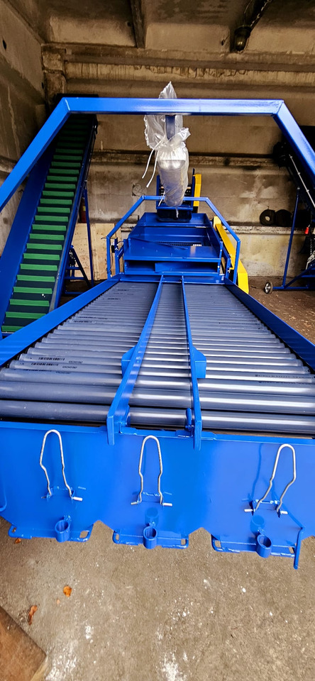 ROLMET Kartoffelsortierer / Potato sorting machine / Trieuse de pomme de terre / Selezionatrice per patate / Clasificador de patatas / Картофелесортировочная машина / Sortownik do ziemniaków M614/2 - Potato equipment: picture 4 ROLMET Kartoffelsortierer / Potato sorting machine / Trieuse de pomme de terre / Selezionatrice per patate / Clasificador de patatas / Картофелесортировочная машина / Sortownik do ziemniaków M614/2 - Potato equipment: picture 4