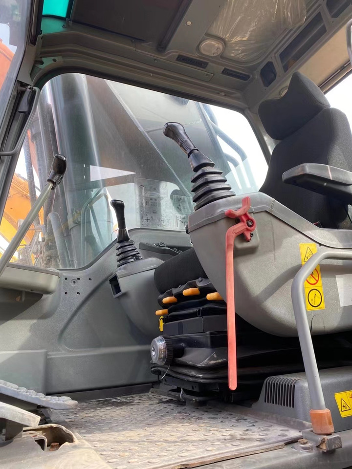 VOLVO EC460 - Crawler excavator: picture 4 VOLVO EC460 - Crawler excavator: picture 4
